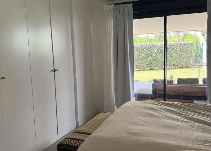 Estepona, Oasis 325 *